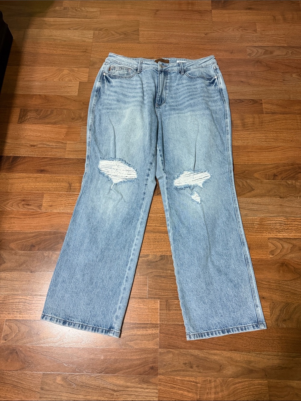 Judy Blue Light Blue Distressed Women's 90’s Straight-Leg Jeans